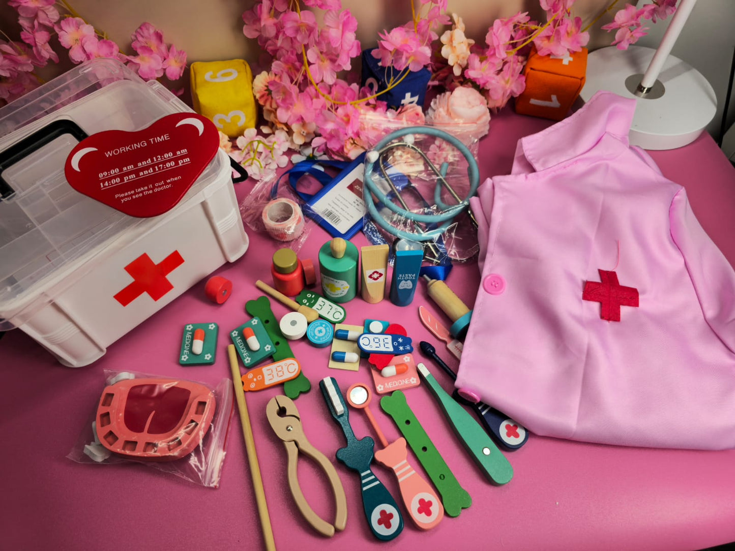 Caja de Cruz Roja – Kit de Doctor (Juego de Roles)