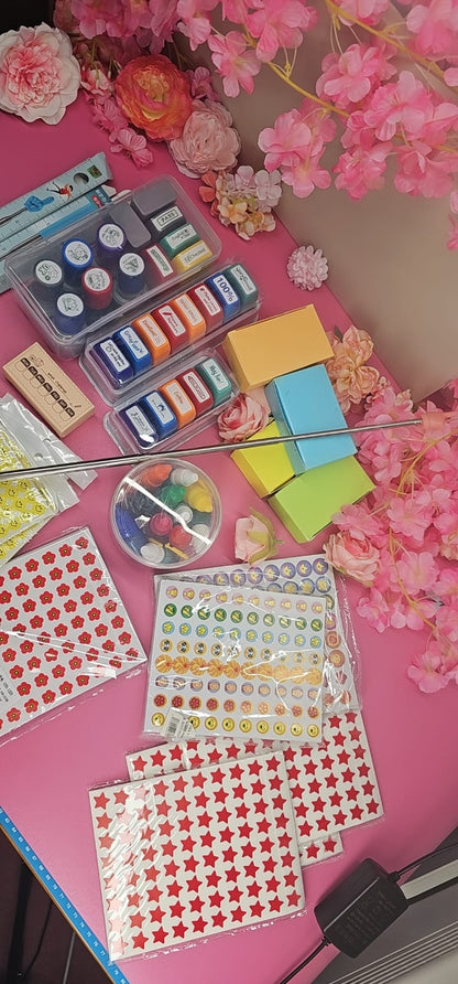 Kit de Motivación y Recursos para el Aula – Sellos + Stickers + Pinturas + Puntero + Tarjetas